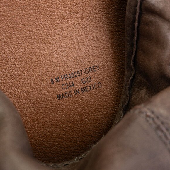 Frye Wmn Melissa Button Dark Brown Leather Equestrian Riding Knee Boots sz 8 - Picture 9 of 10